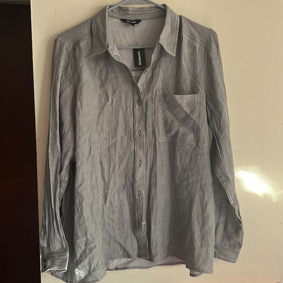 Express gray blouse. Size large. Never worn. - Picture 2 of 6